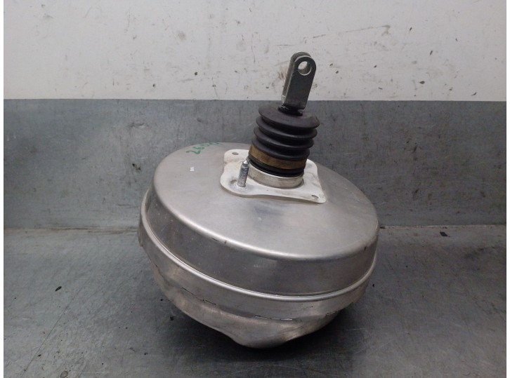 Replacement brake booster for Jaguar XE (X760) 2.0 D. OEM/IAM references: GX732B195BF T2H26617 250978576201
