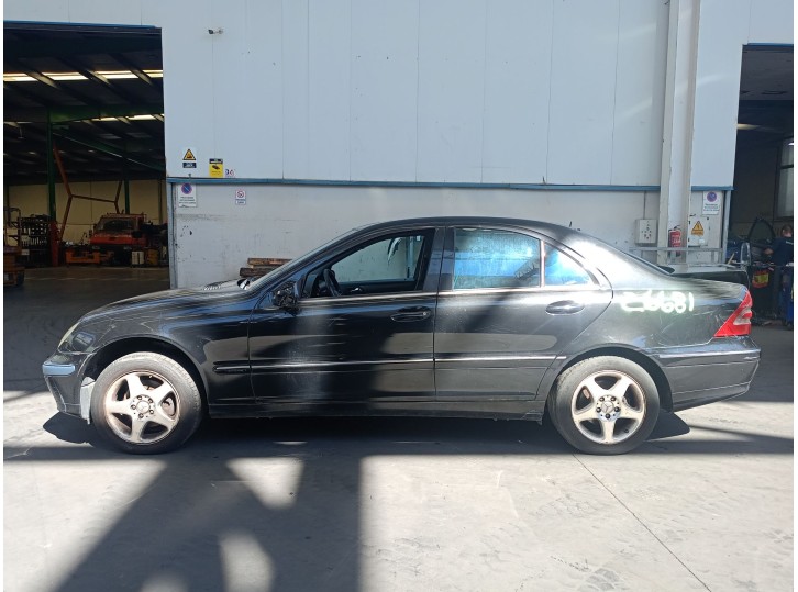 MERCEDES-BENZ CLASE C (W203)