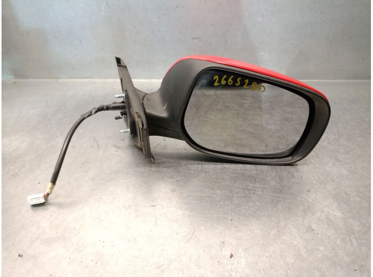 Replacement right side mirror for Toyota Yaris (_P9_) 1.4 D-4D (NLP90_), OEM/IAM references 879100D260 879100D260
