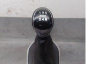 Replacement gear shift lever for Ford Tourneo Courier B460 minivan 1.5 TDCi. OEM/IAM reference: 8A6R7K387MD 1742233