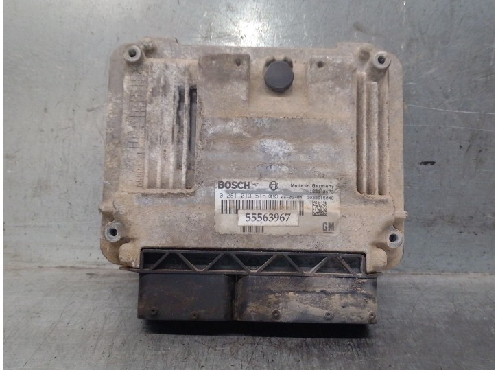Engine control unit (ECU) for Saab 9-3 station wagon (E50) 1.9 TiD, OEM/IAM reference 55563967 0281013515