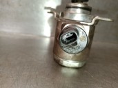 Recambio de bomba combustible para volkswagen golf v (1k1) 1.4 fsi referencia OEM IAM 03C127026C 03C127026D 