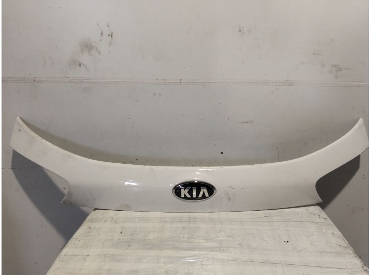 Replacement exterior tailgate handle for Kia Carens IV 1.7 CRDi, OEM/IAM reference 87310A4100