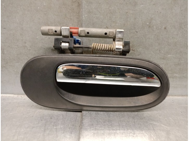 Replacement right rear exterior door handle for Nissan Almera II Hatchback (N16) 1.8, OEM IAM reference 80606BN060 80606BN060