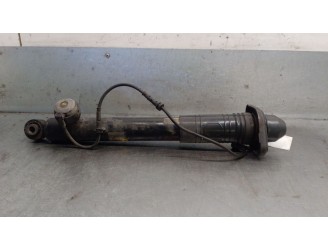 Replacement left rear shock absorber for Infiniti FX 30d AWD, OEM IAM references 562111CF0C E62111CF0B 442400004049