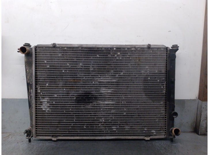 Replacement engine coolant radiator for Hyundai H-1 van (A1) 2.5 TD, OEM/IAM reference S253104A110 S253104A110