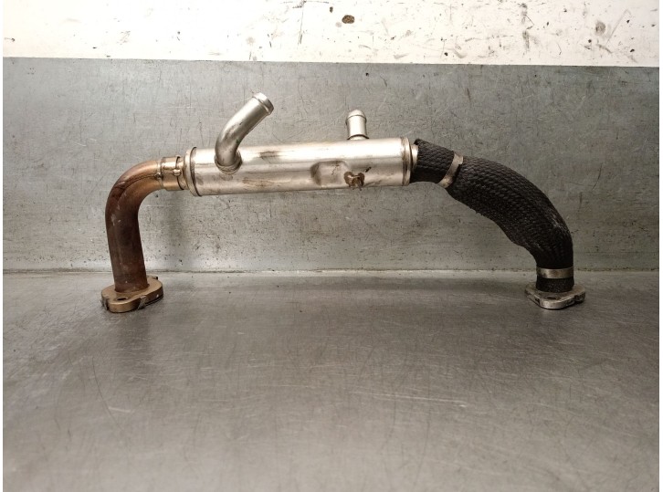 Replacement pipe for Jaguar XE (X760) 2.0 D. OEM/IAM reference: G4D39F468MB JDE39252