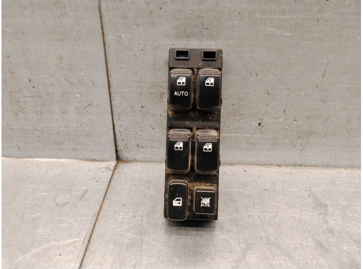 Replacement front left power window switch for Kia Sorento I (JC) 2.5 CRDI, OEM IAM references 935703E450CY 935703E450CY