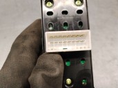 Replacement front left power window switch for Kia Sorento I (JC) 2.5 CRDI, OEM IAM references 935703E450CY 935703E450CY