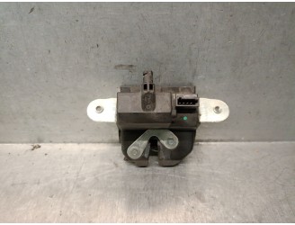 Replacement trunk / hatch lock for Opel Corsa E (X15) 1.3 CDTI (08, 68), OEM/IAM reference 13481535 176568