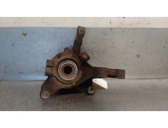 Replacement left front steering knuckle for Renault Scénic I minivan (JA0/1_, FA0_) 1.9 dCi (JA05, JA1F), OEM/IAM reference 