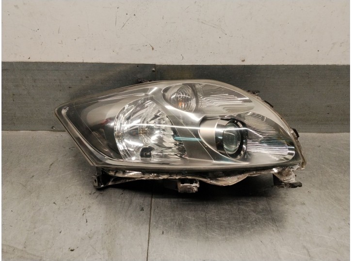 Replacement right headlight for Toyota Auris (_E15_) 2.2 D (ADE157_, ADE151_), OEM IAM reference 8114002540 8114002540
