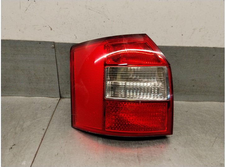 Left rear taillight for Audi A4 B6 Avant 2.5 TDI