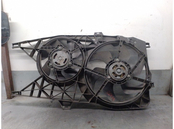 Recambio de electroventilador para renault trafic ii autobús (jl) 2.0 dci 115 referencia OEM IAM 1831484016 