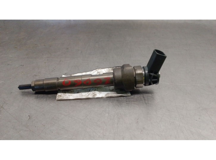 Recambio de inyector para bmw x3 (f25) xdrive 20 d referencia OEM IAM 781070202 0445110478