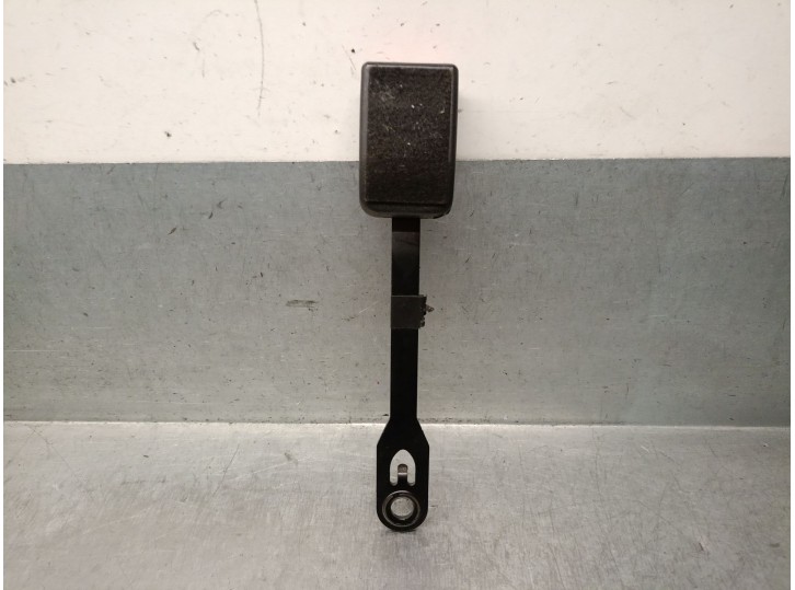 Replacement left front seat belt buckle for Peugeot 407 (6D_) 2.0 (6DRFNB, 6DRFNE), OEM IAM references 8975AR 8975AR