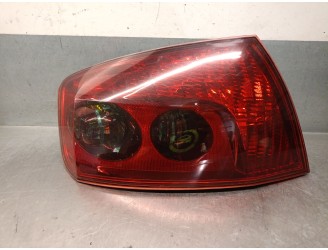 Replacement left taillight for Peugeot 407 (6D_) 2.0 (6DRFNB, 6DRFNE), OEM/IAM reference 9656606380 6350GC