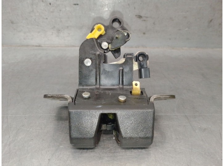 Trunk / hatch latch replacement part for Hyundai Getz (TB) 1.1, OEM IAM reference 812301C030 812301C030