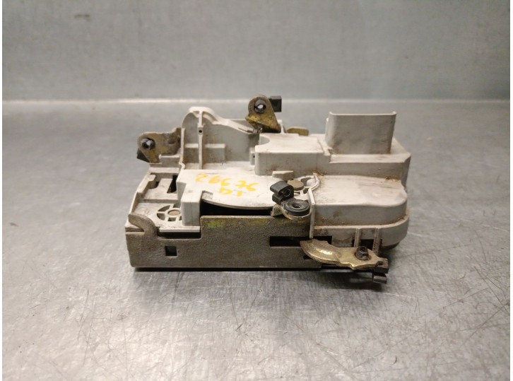 Front left door lock replacement part for Peugeot 406 (8B) 2.0 HDI 90, OEM IAM references 9135H8 9135H8