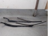 Replacement right front wiper arm for Audi A4 B6 Avant (8E5) 2.5 TDI, OEM IAM reference 8E1955408C 8E1955408C