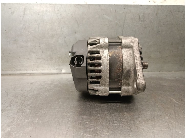 Replacement alternator for Opel Astra J (P10) 1.7 CDTI (68), OEM/IAM reference 13500186 1202117