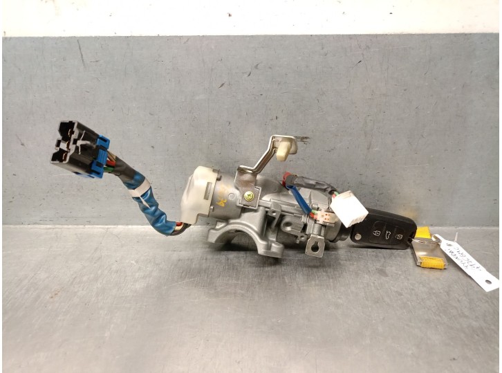Replacement ignition switch for Hyundai i30 (FD) 1.4. OEM/IAM references: 819102L000 819102L000