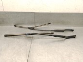 Replacement right front wiper arm for Audi A6 C4 (4A2) 2.5 TDI, OEM IAM reference 4A1955408A 4A1955408A