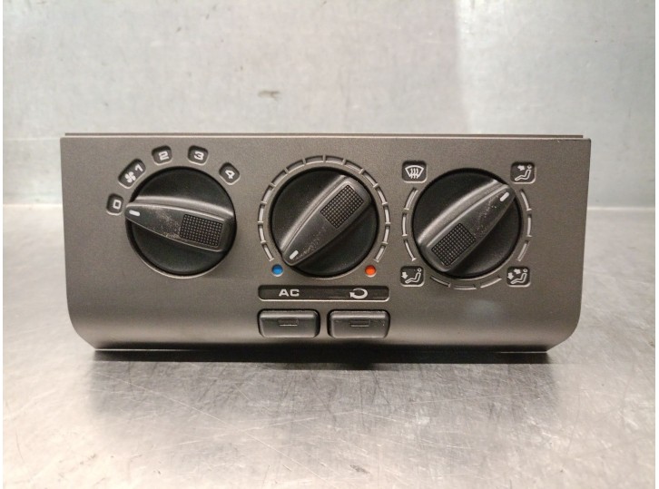 Replacement heating / air conditioning control for SEAT Toledo I (1L2) 1.9 TDI. OEM/IAM references: 1L0820045B 1L0820045B