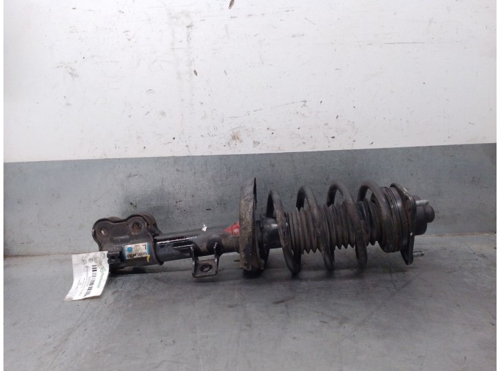 Replacement left front shock absorber for Kia Carens IV 1.7 CRDi, OEM/IAM reference 54650A4053 54650A4053