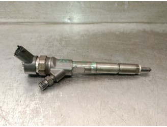INYECTOR 236700N030 0445110262