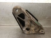 Replacement right engine mount for BMW X3 (E83) 3.0 D, OEM/IAM references 22113414582 22113417614