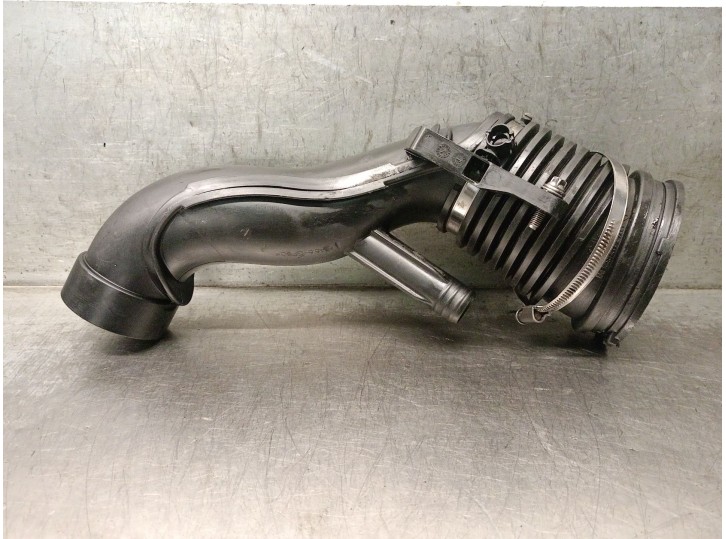 Replacement pipe for BMW X3 (E83) 3.0 D. OEM/IAM references: 13713420246 13713420246