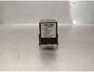 Relay for Hyundai Santa Fe I (SM) 2.4 16V, OEM IAM reference 9555039000