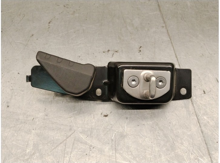 Replacement exterior tailgate handle for Mercedes-Benz Citan van/MPV (W420) 1.5 110 CDI (420.623), OEM IA reference