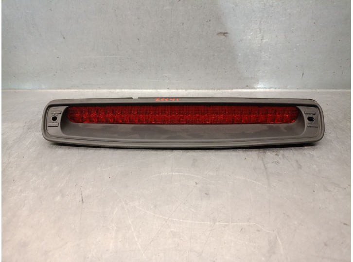 Recambio de luz central de freno para hyundai tucson (jm) 2.0 crdi referencia OEM IAM 927002E051 927002E051 
