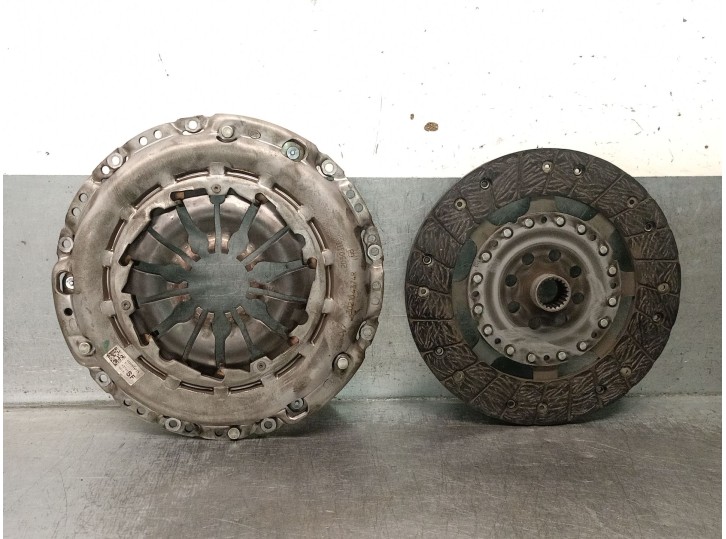 Replacement clutch kit for Renault Express van/MPV 1.5 Blue dCi 95 (F6AB), OEM/IAM reference 302054477R