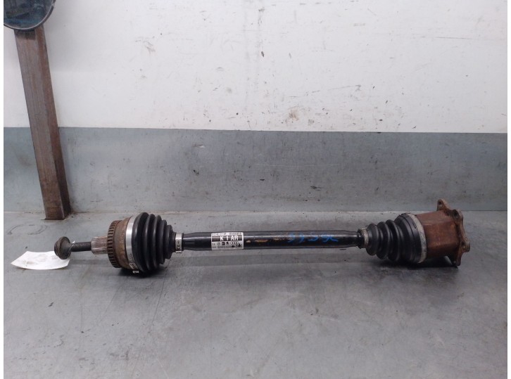 Replacement left front drive axle for Audi A4 B7 (8EC) 2.0 TDI Quattro, OEM IAM reference 8E0407271AR 8E0407271AR