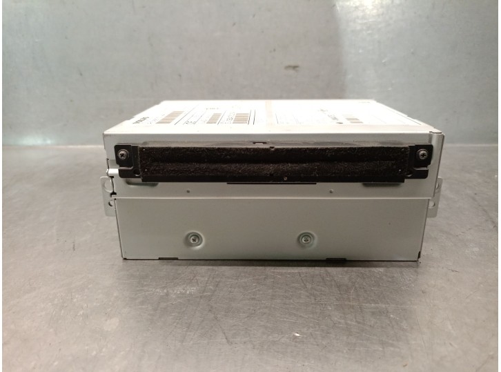 Recambio de sistema audio / radio cd para volvo v40 hatchback (525) d2 referencia OEM IAM 31667701 36003253 