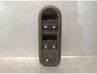 Left front window switch replacement for Renault Scénic II (JM0/1_) 2.0 dCi (JM1K), OEM/IAM references 8200315042 82