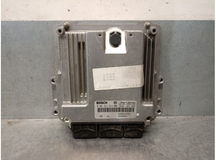 Replacement engine control unit (ECU) for Renault Scénic II (JM0/1_) 2.0 dCi (JM1K), OEM/IAM reference 8200462452 0281011814