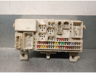 Recambio de caja reles / fusibles para mazda 3 (bk) 2.0 mzr-cd (bk14) referencia OEM IAM 519197032 