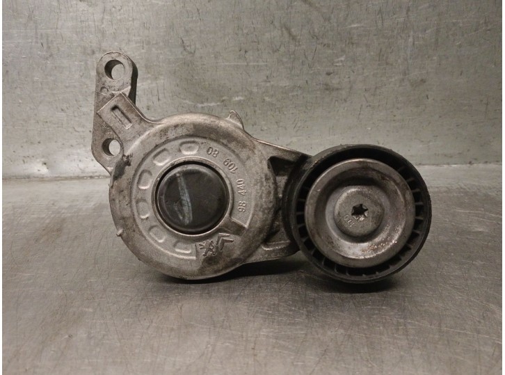Replacement accessory belt tensioner for Opel Vivaro C van (K0) 2.0. OEM/IAM references: 9844010980 1616876780
