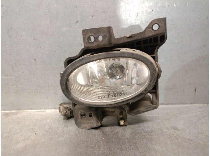 Replacement left fog light for Mazda 3 (BK) 2.0 MZR-CD (BK14), OEM IAM reference BS3E51690B BS3E51690B