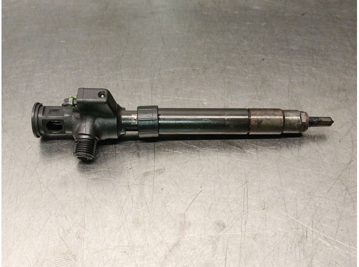 Replacement fuel injector for Opel Vivaro C van (K0) 2.0, OEM/IAM reference 9674984080 28602948