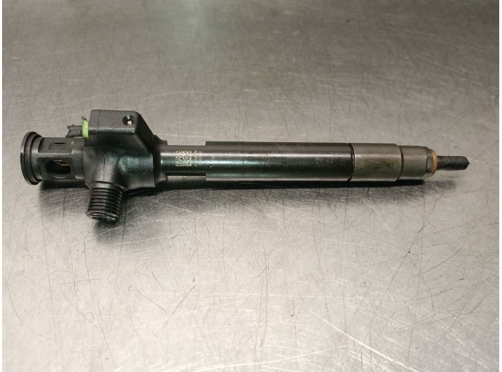 Recambio de inyector para opel vivaro c furgoneta (k0) 2.0 referencia OEM IAM 9674984080 28602948