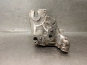Replacement engine mount for Opel Vivaro C van (K0) 2.0, OEM IAM reference 9805300680 9805300680