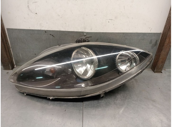 Recambio de faro izquierdo para seat leon (1p1) 2.0 tdi 16v referencia OEM IAM 5P1941005E 5P1941005E 