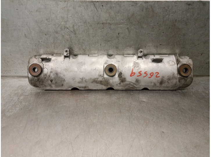 Replacement valve cover for Renault Mégane II Coupé-Cabriolet (EM0/1_) 1.9 dCi. OEM/IAM references: 8200303546 8200303546