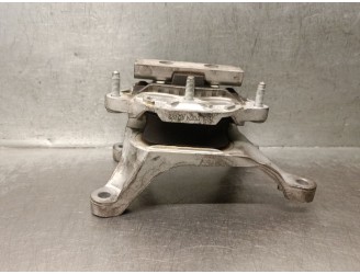 Replacement transmission mount for Audi Q5 (FYB, FYG) 2.0 TDI quattro, OEM/IAM reference 8W0399156 8W0399156AQ