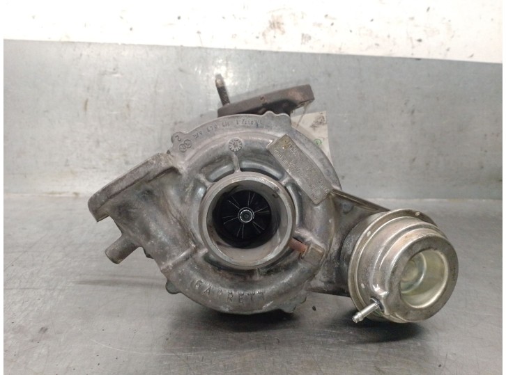 Replacement turbocharger for Fiat 500L (351_, 352_) 1.6 D Multijet (199LYD1B), OEM/IAM references 55230176 55246404 807068